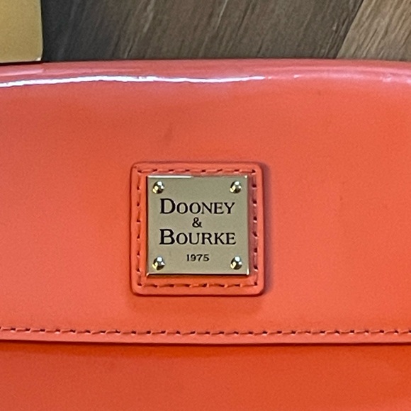 Dooney & Bourke Vibrant Melon Patent Leather Crossbody Bag - Picture 3 of 9